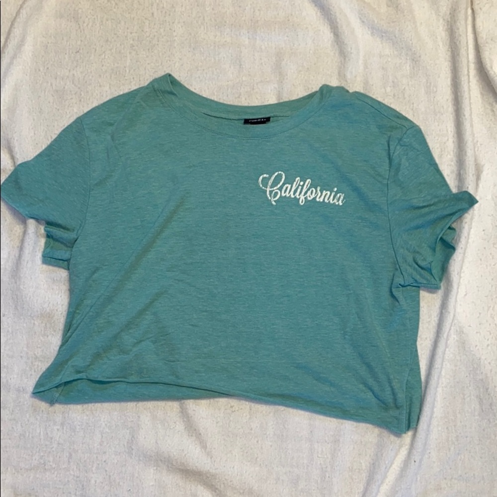 Women’s blue cropped t-shirt